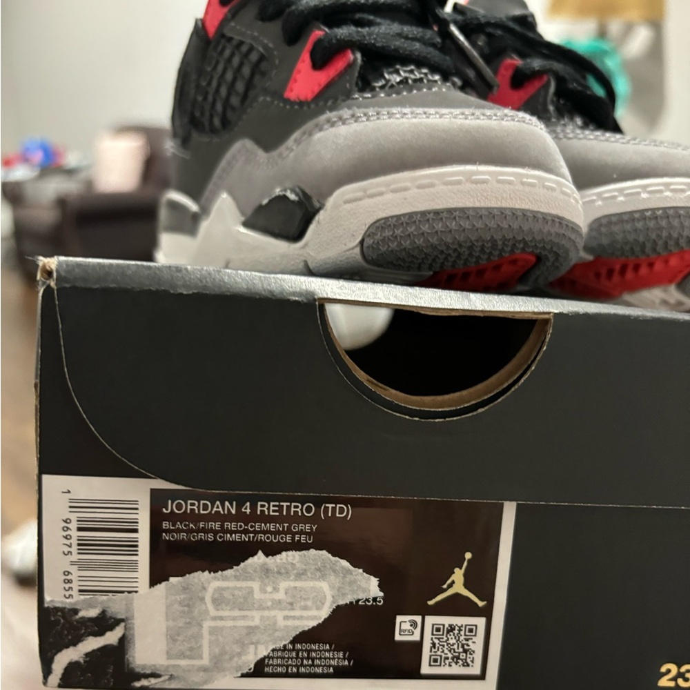 Jordan 4 Retro TD Black Red Gray Sneakers - Picture 6 of 10